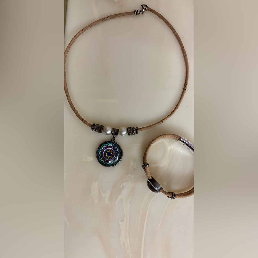 Elegant Multicolor Pendant Necklace and Bracelet Set